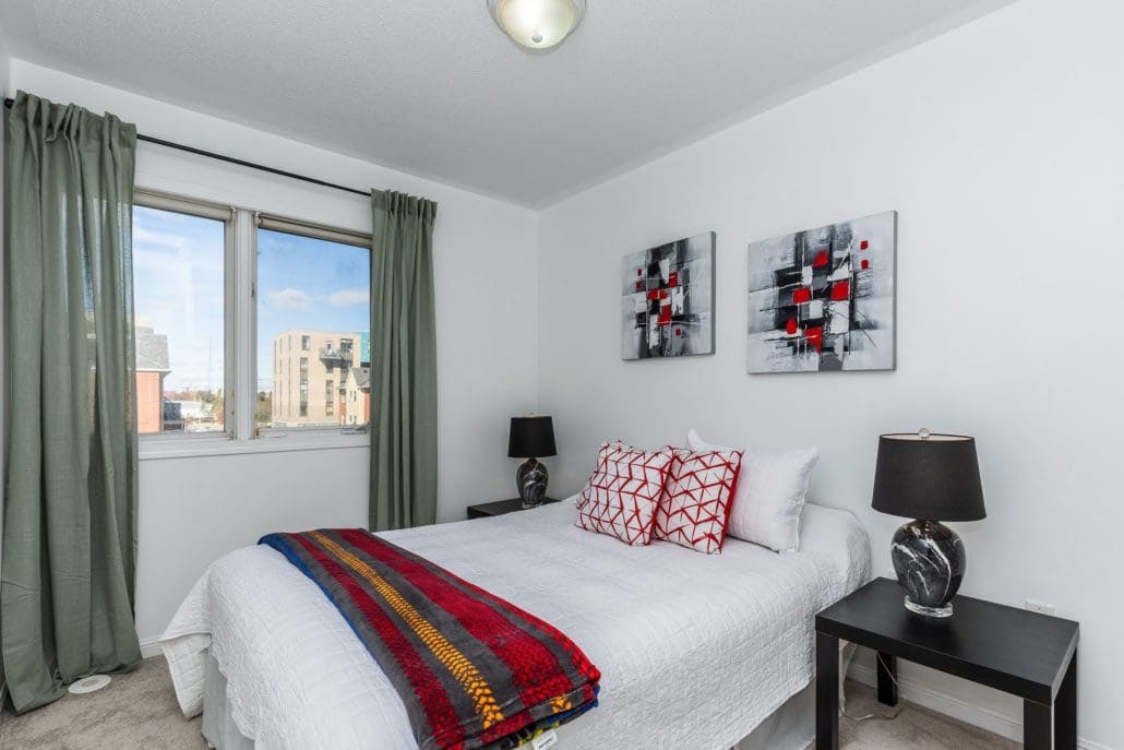 Real Estate Photography in Toronto (Photo by Kevin Raposo / www.kevinraposo.com)