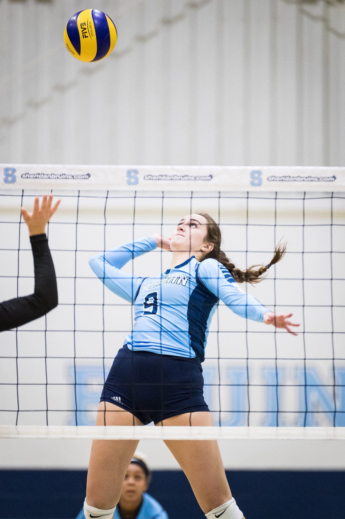 OAKVILLE, ON – FEB. 18, 2018: Taylor Ley of the Sheridan Bruins sets up for a return against the Seneca Sting.